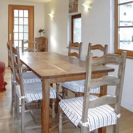 Holiday Chemin Des Monts Casa vacanze *